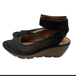 Clarks Navy Blue Perforated Wedge Sandals,Size 7.5